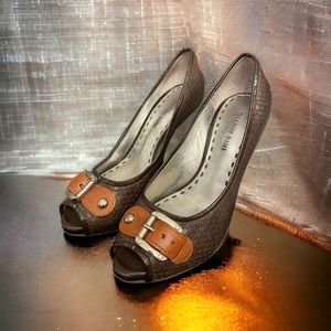 Gianni Bini brown heels